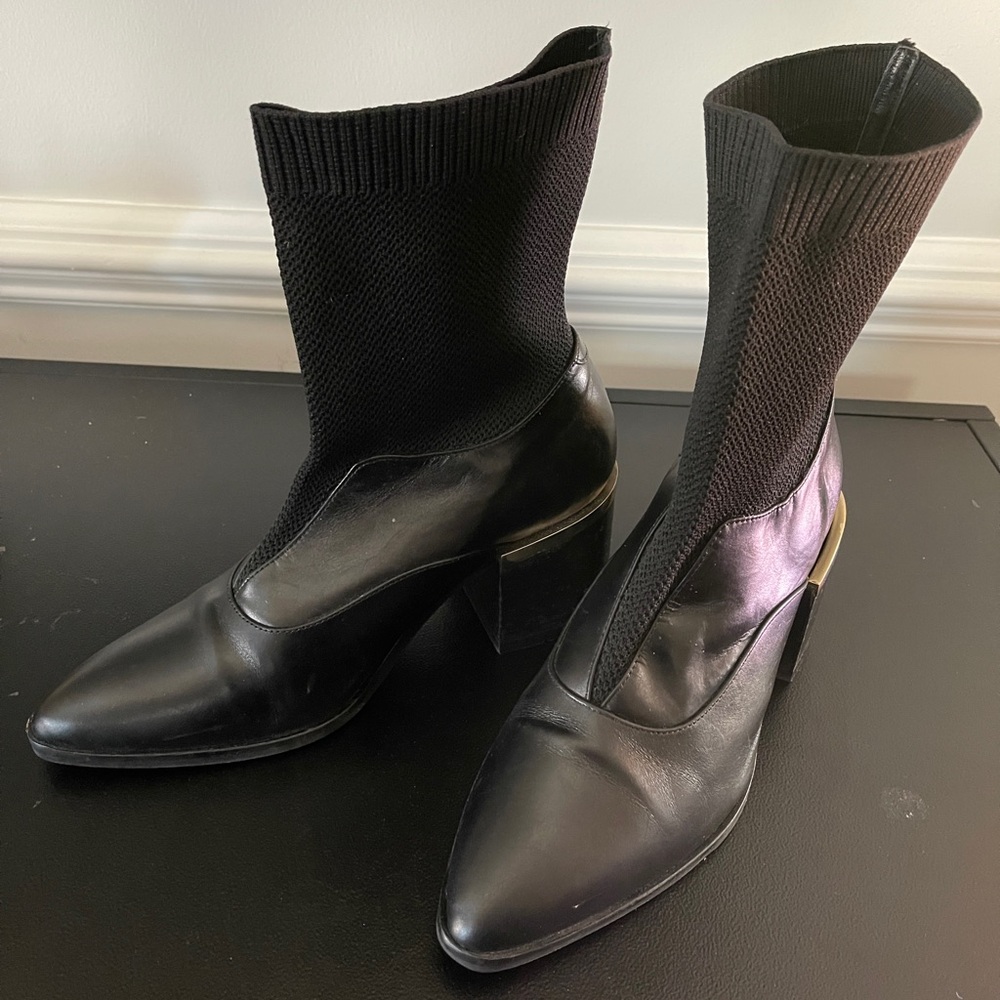 Universal Standard Porto Black Bootie